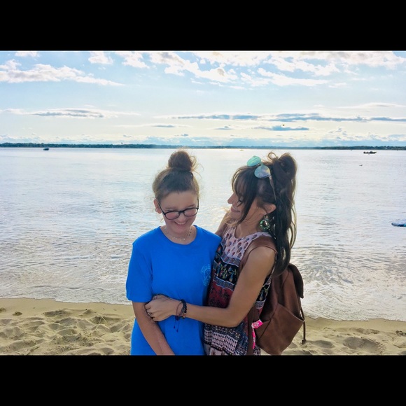 Meet your Posher, Jilly - Picture 3 of 3